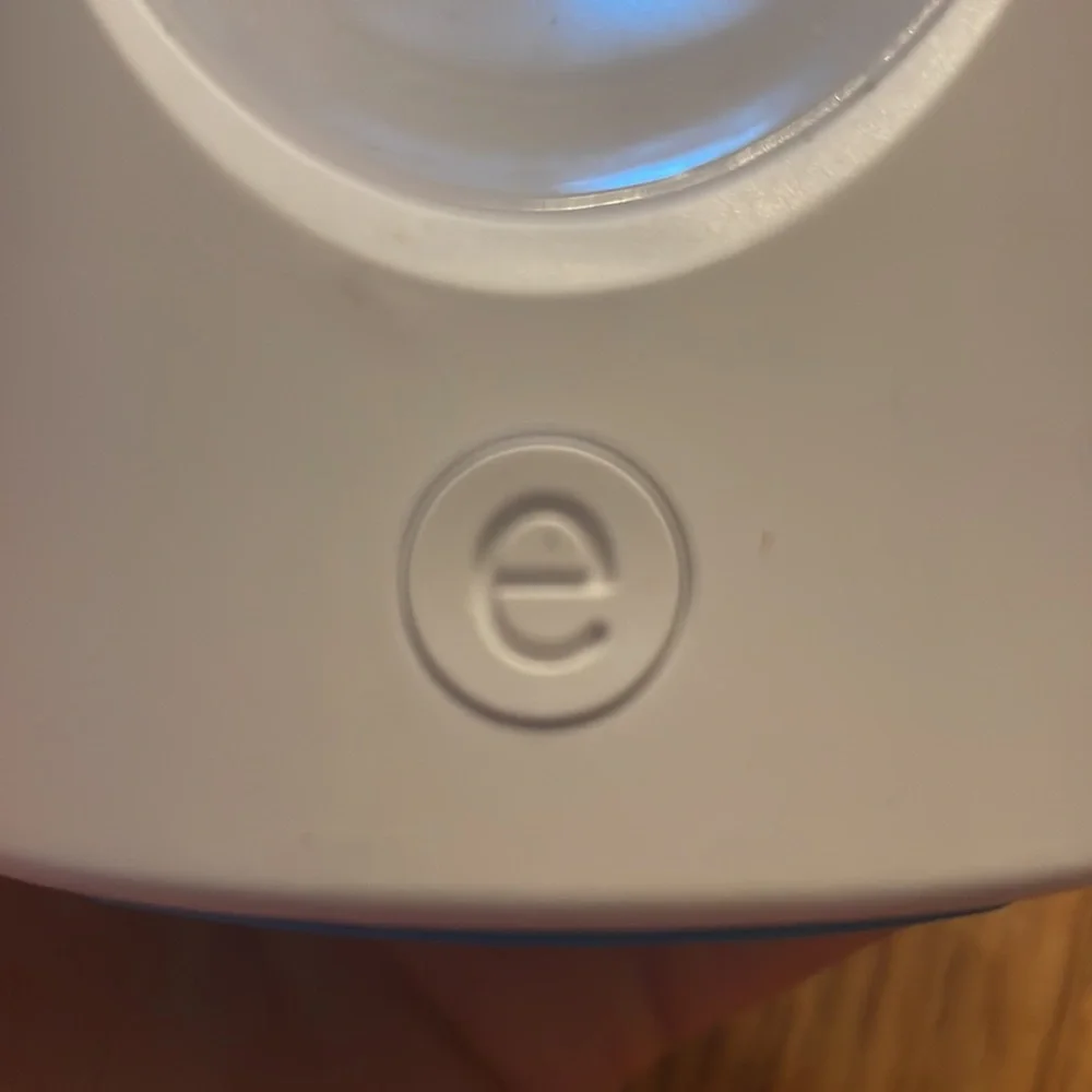 Color changing, rechargeable ring light